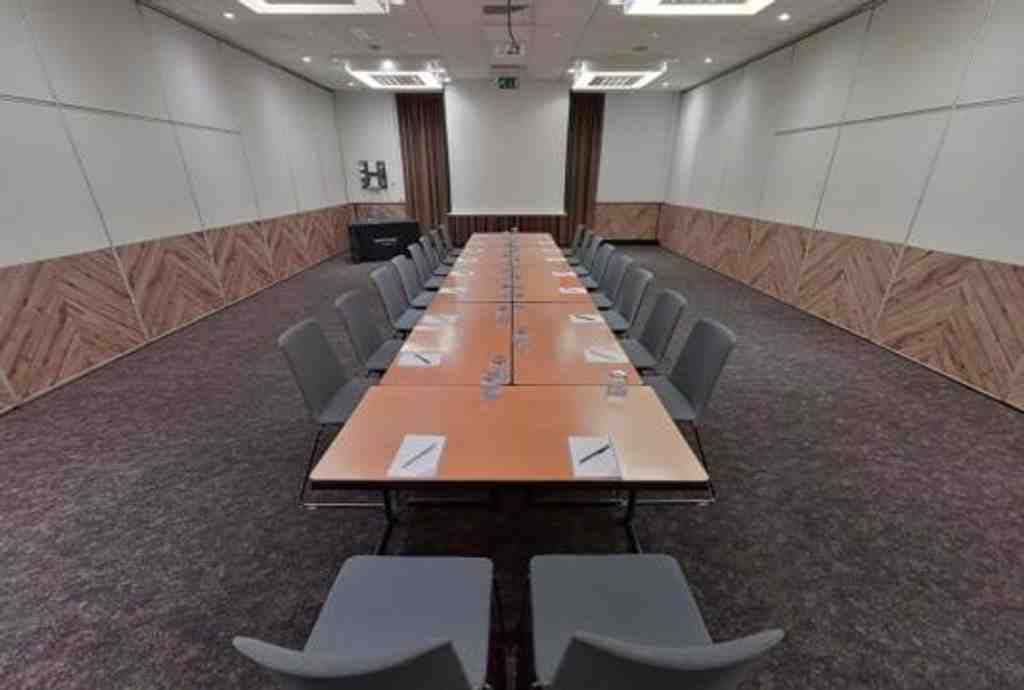 Darwin Meeting Room, Novotel Birmingham Centre